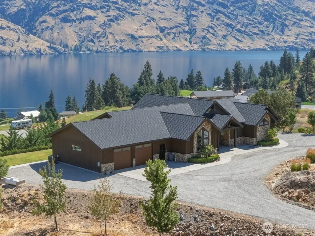 206 Mountain Lake Lane Chelan WA 98816