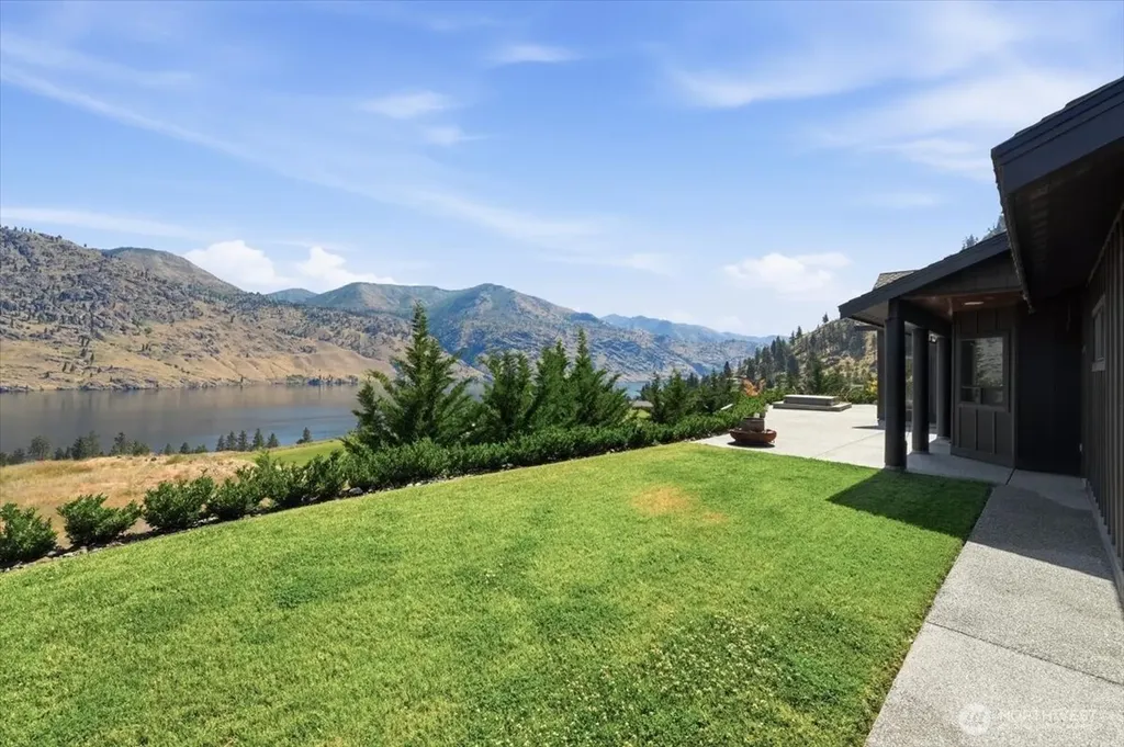 206 Mountain Lake Lane Chelan WA 98816