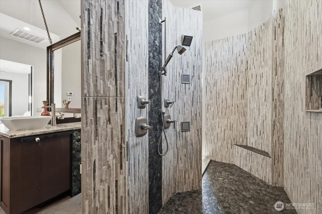 206 Mountain Lake Lane Chelan WA 98816