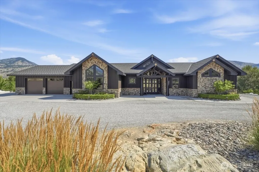 206 Mountain Lake Lane Chelan WA 98816