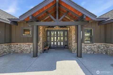 206 Mountain Lake Lane Chelan WA 98816