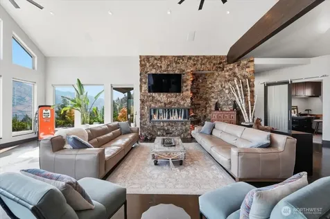 206 Mountain Lake Lane Chelan WA 98816
