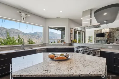 206 Mountain Lake Lane Chelan WA 98816