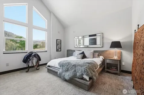 206 Mountain Lake Lane Chelan WA 98816