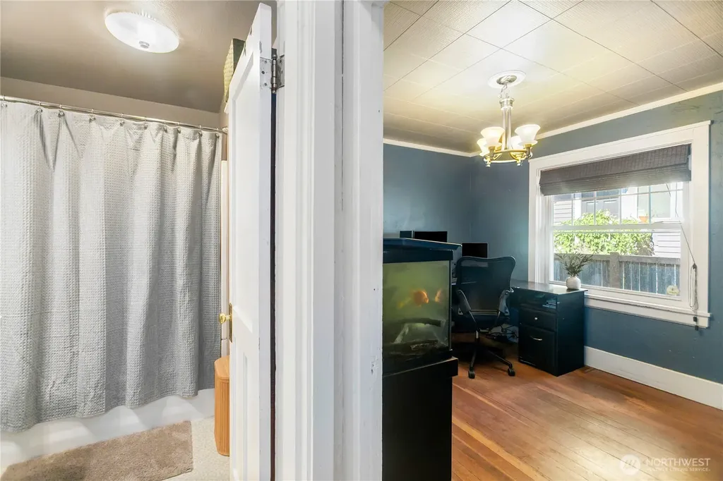 1918 Gregory Way Bremerton WA 98337