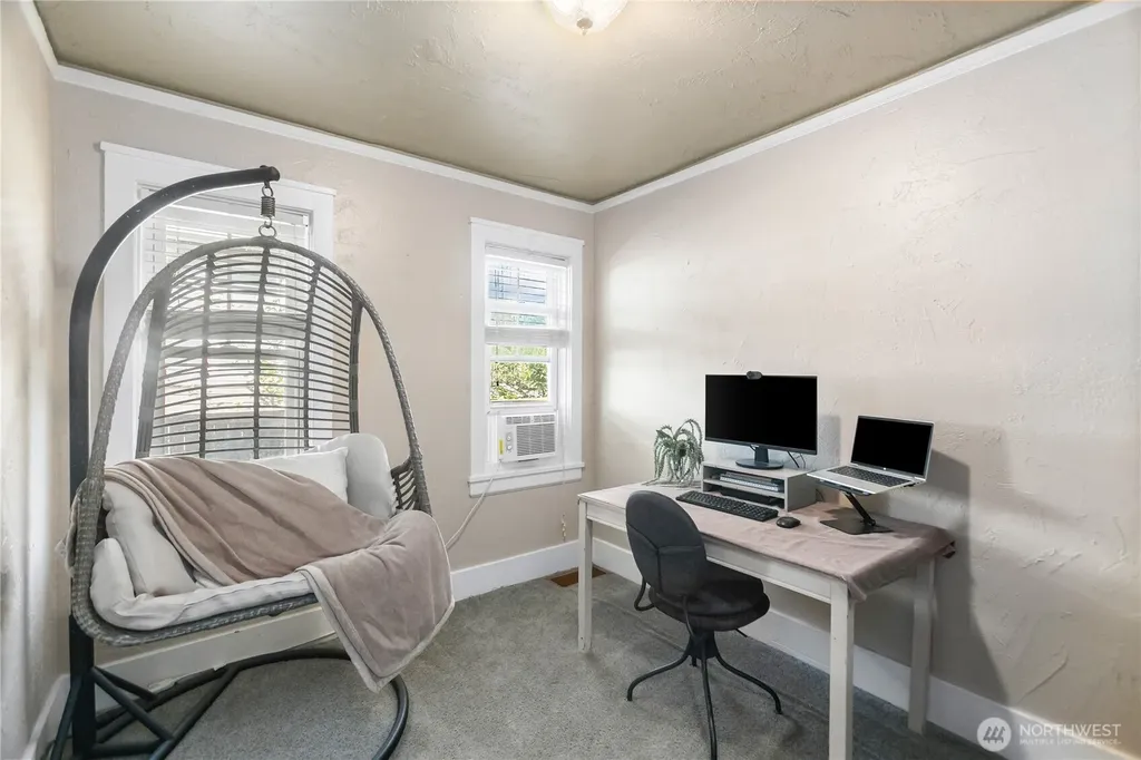1918 Gregory Way Bremerton WA 98337