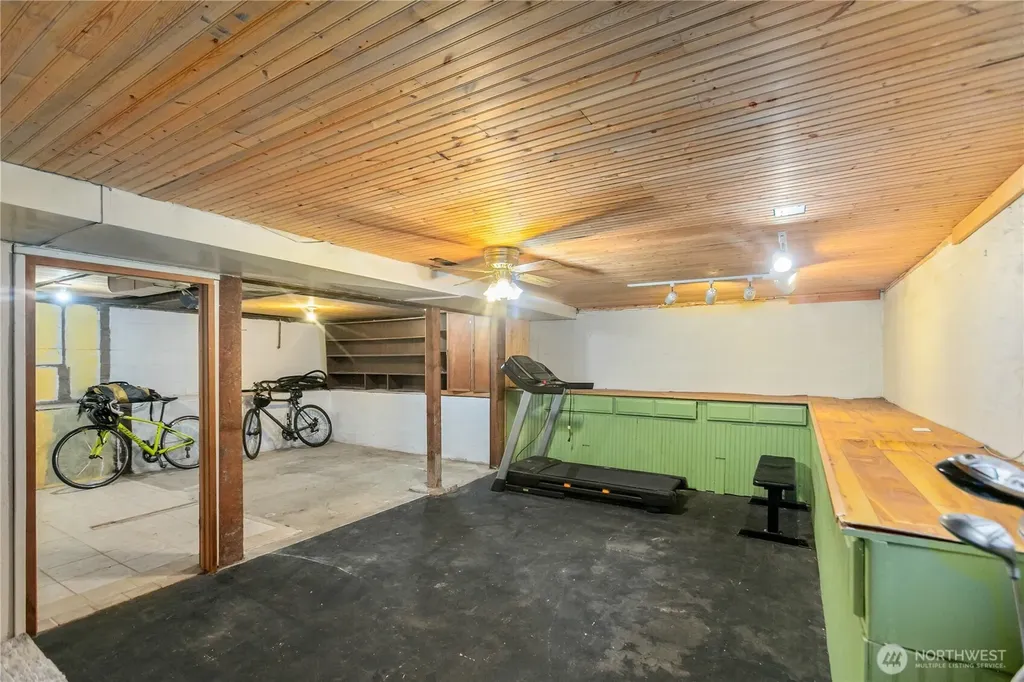 1918 Gregory Way Bremerton WA 98337