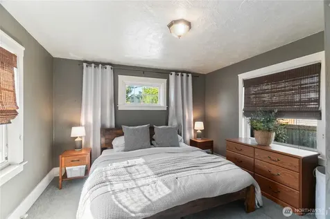 1918 Gregory Way Bremerton WA 98337
