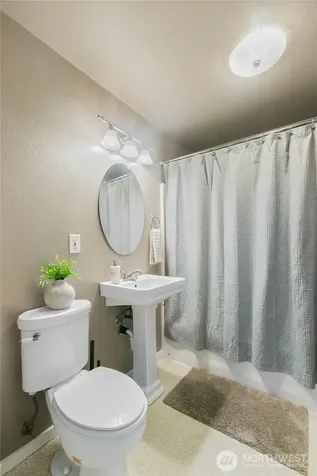 1918 Gregory Way Bremerton WA 98337