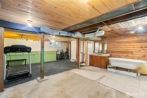 1918 Gregory Way Bremerton WA 98337