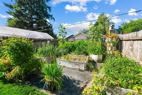 1918 Gregory Way Bremerton WA 98337