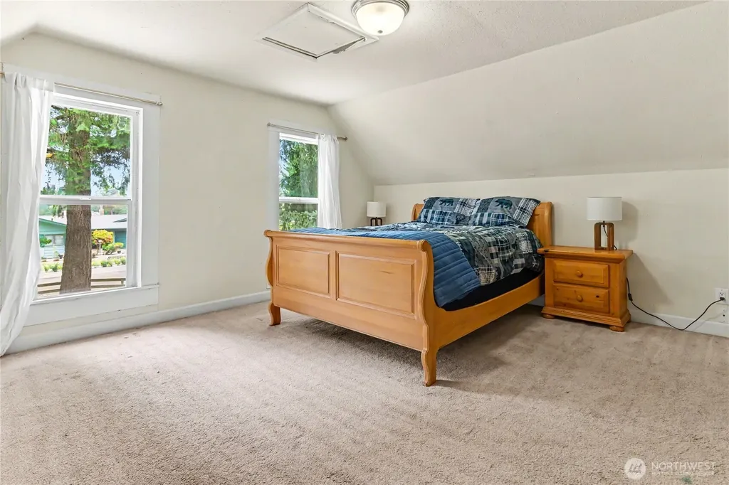 10443 SW 184th Avenue Rochester WA 98579