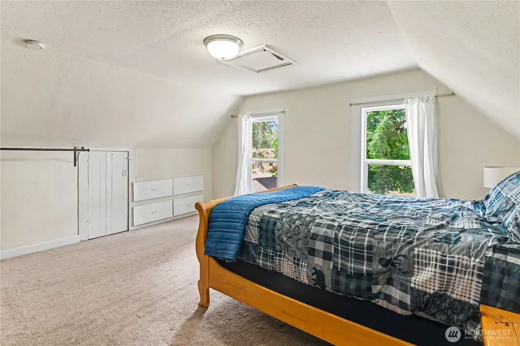 10443 SW 184th Avenue Rochester WA 98579