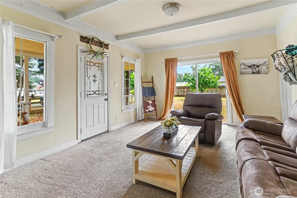10443 SW 184th Avenue Rochester WA 98579