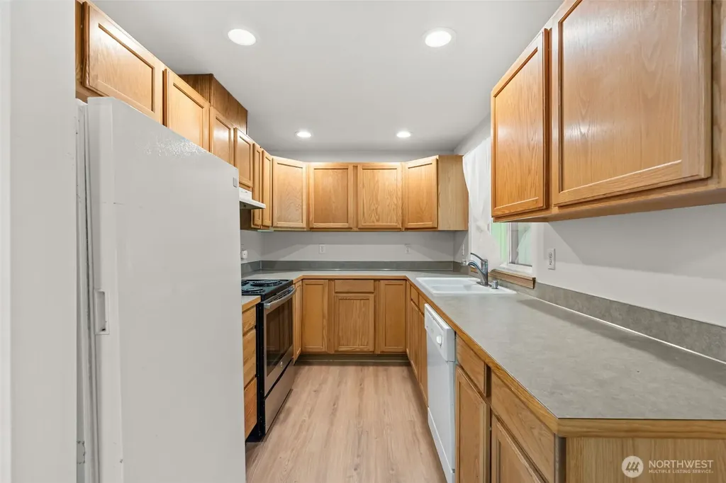 10410 206th Avenue E Sumner WA 98391