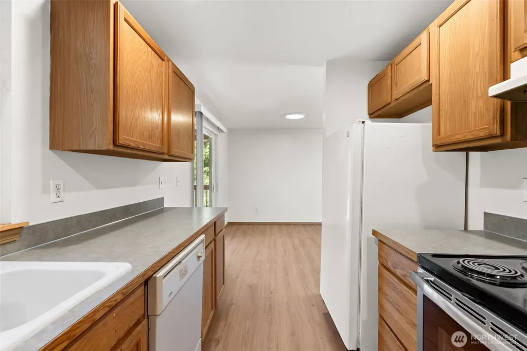 10410 206th Avenue E Sumner WA 98391