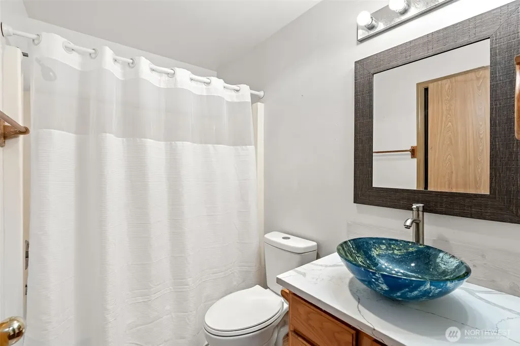 10410 206th Avenue E Sumner WA 98391