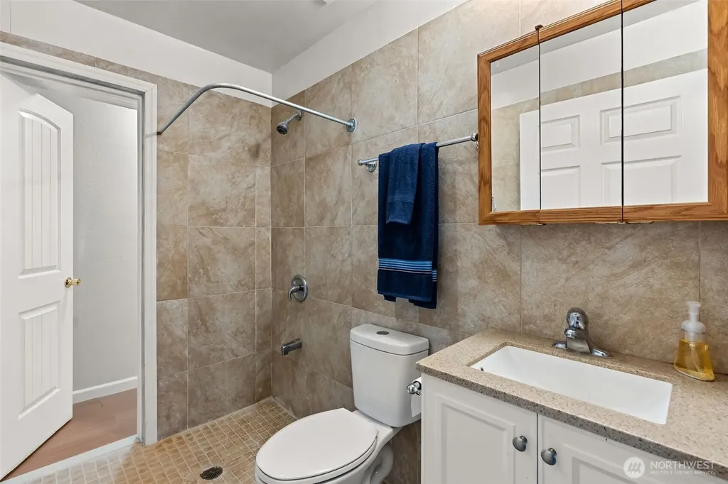 10410 206th Avenue E Sumner WA 98391