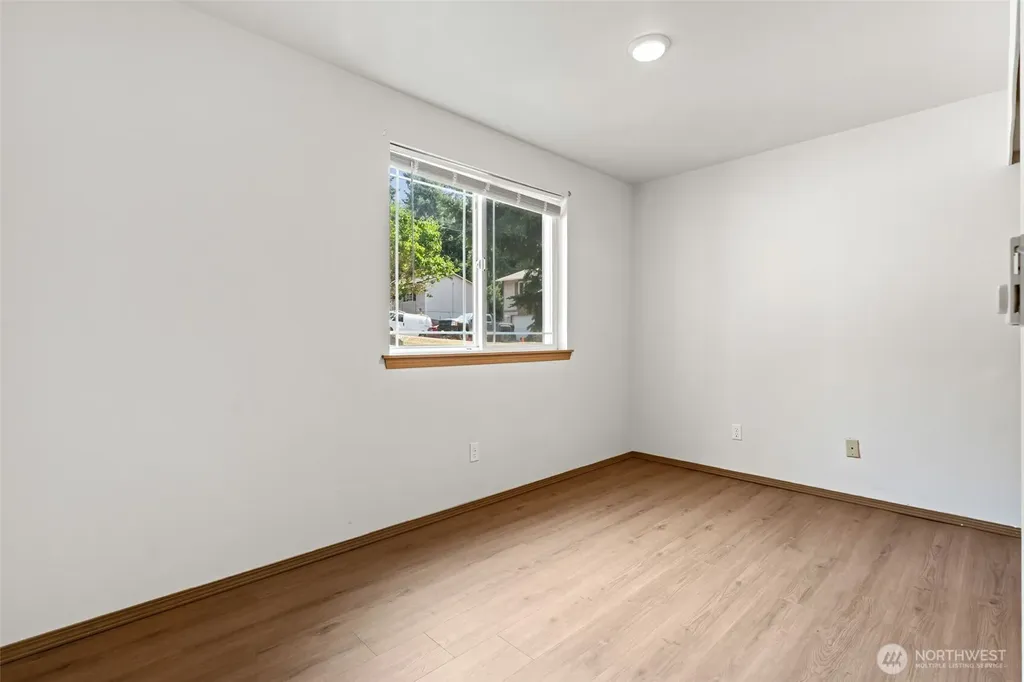 10410 206th Avenue E Sumner WA 98391
