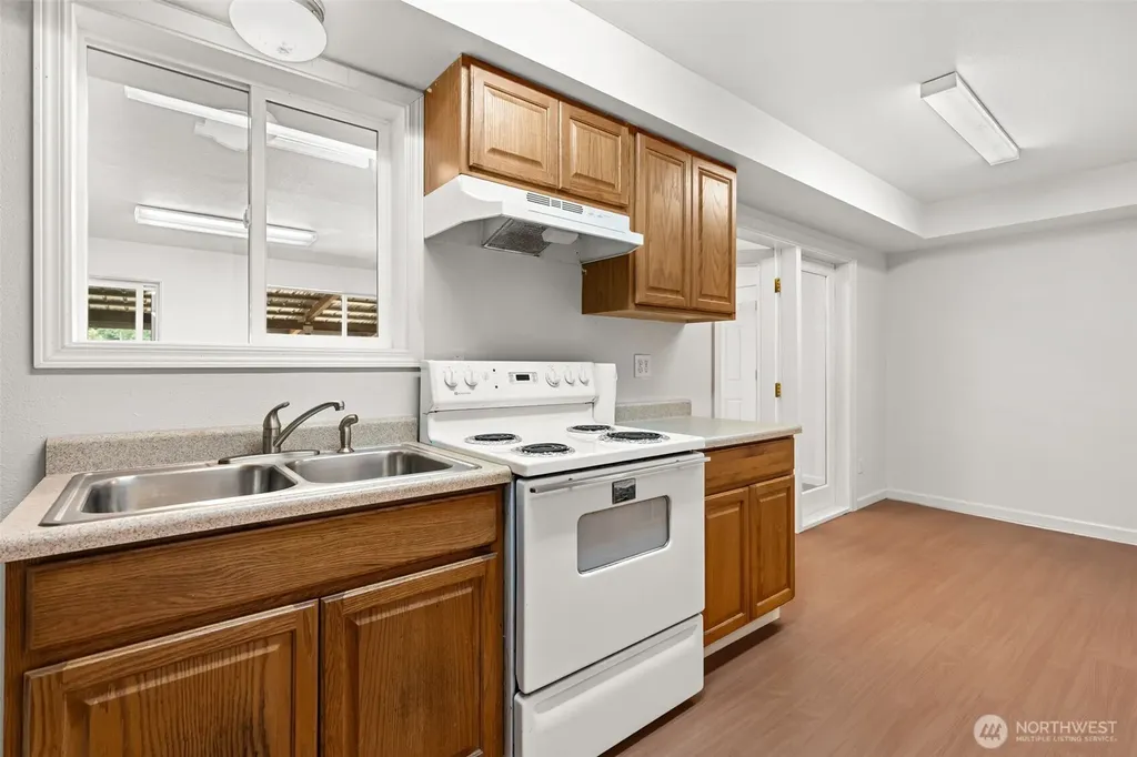 10410 206th Avenue E Sumner WA 98391