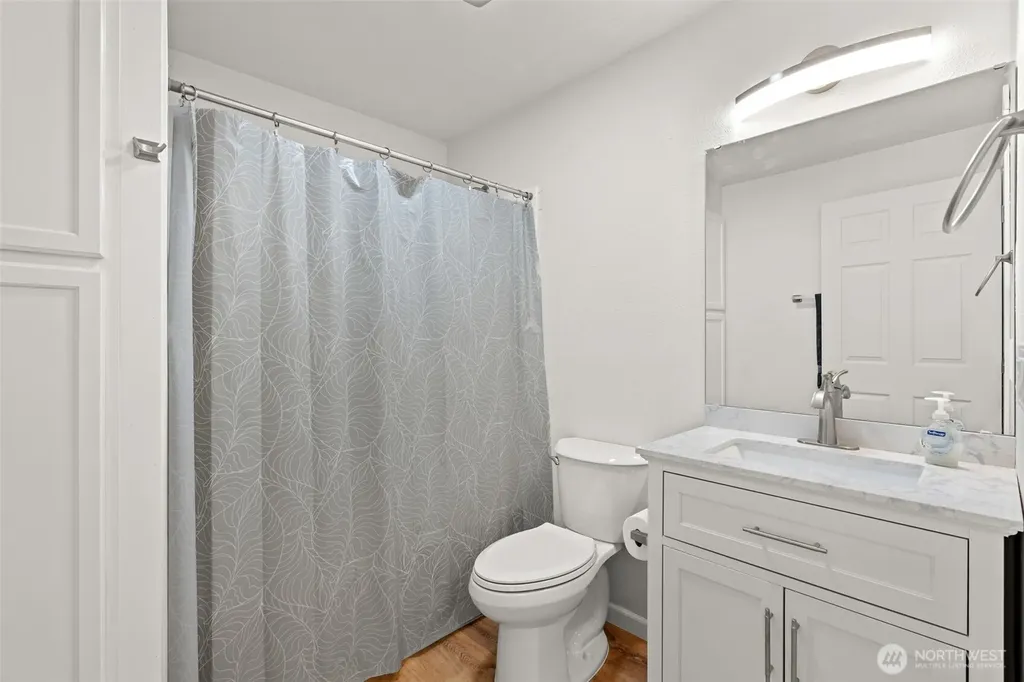 10410 206th Avenue E Sumner WA 98391