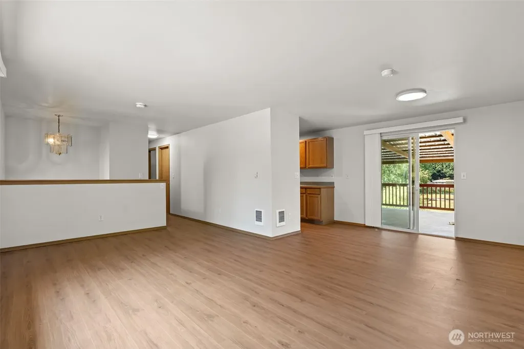 10410 206th Avenue E Sumner WA 98391