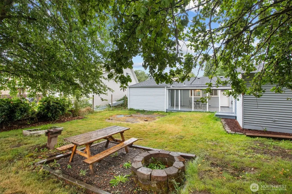 12231 46th Avenue S Tukwila WA 98178