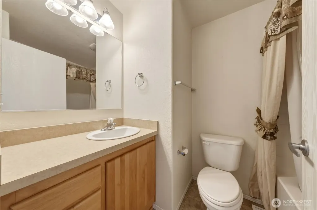 832 SE Scenic View Drive College Place WA 99324