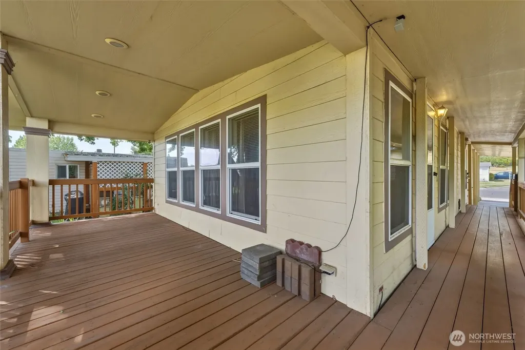 832 SE Scenic View Drive College Place WA 99324