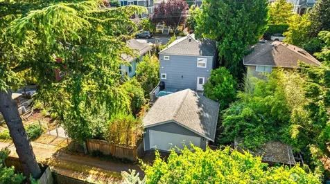 8538 19th Avenue NW Seattle WA 98117