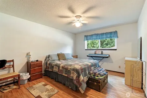 9111 116th Street E Puyallup WA 98373