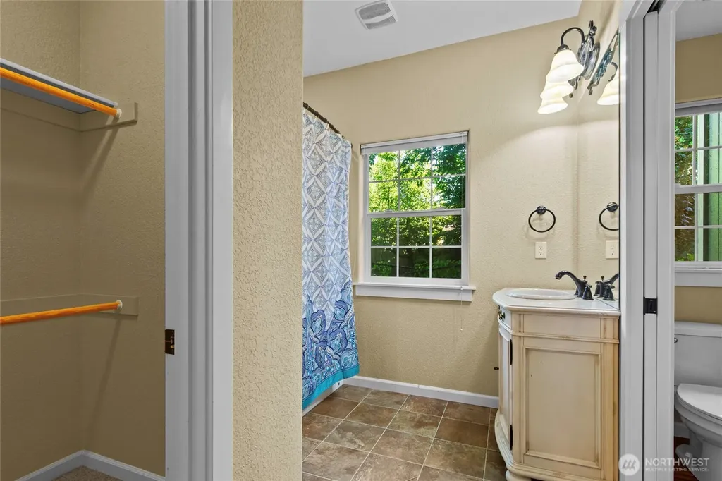 446 North Street SE Olympia WA 98501
