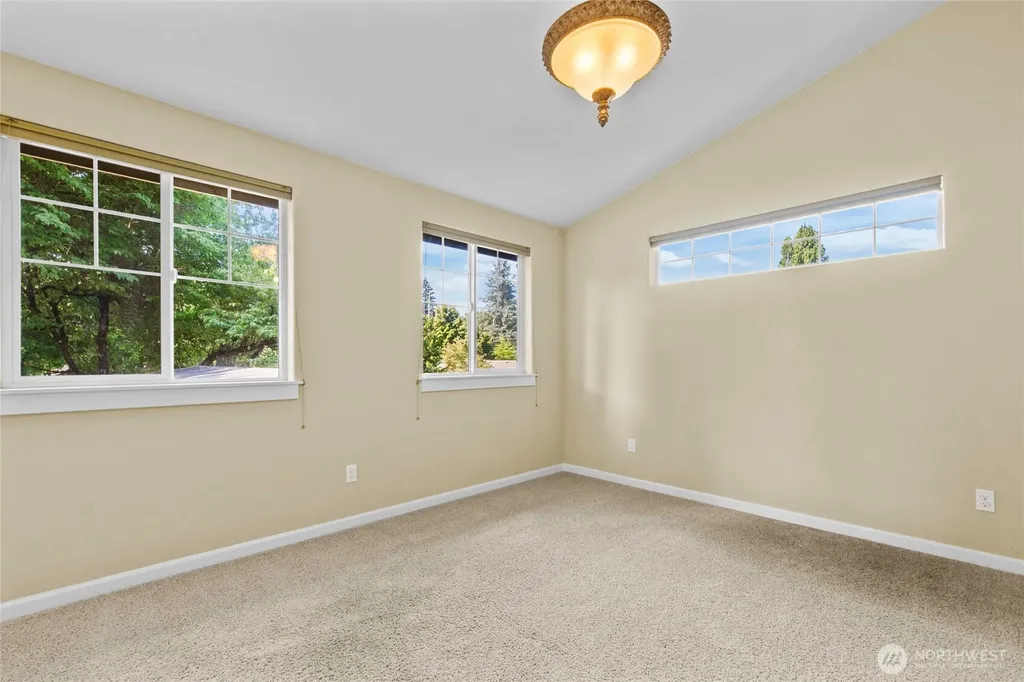 446 North Street SE Olympia WA 98501