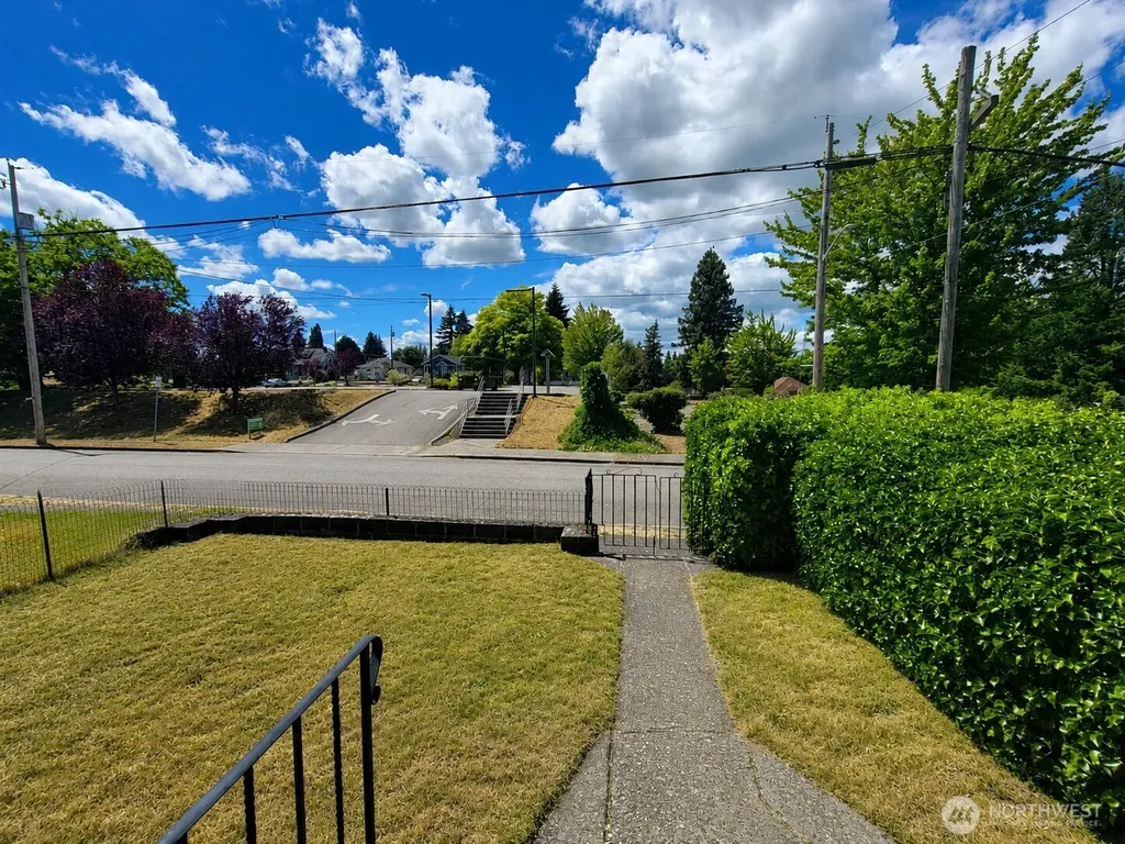 1120 Lincoln Avenue Bremerton WA 98337