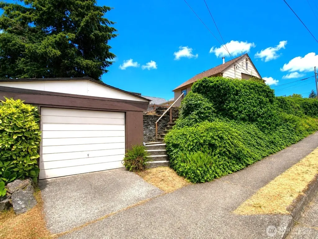 1120 Lincoln Avenue Bremerton WA 98337