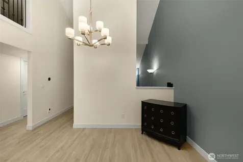 14226 NE 2nd Place Bellevue WA 98007