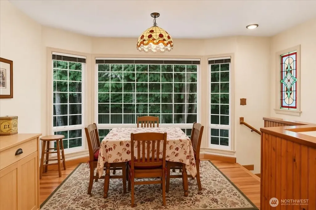 19711 104th Avenue NE Bothell WA 98011
