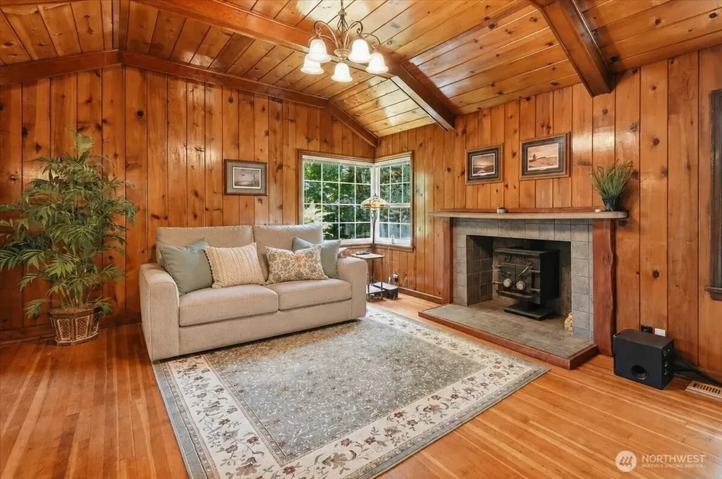 19711 104th Avenue NE Bothell WA 98011