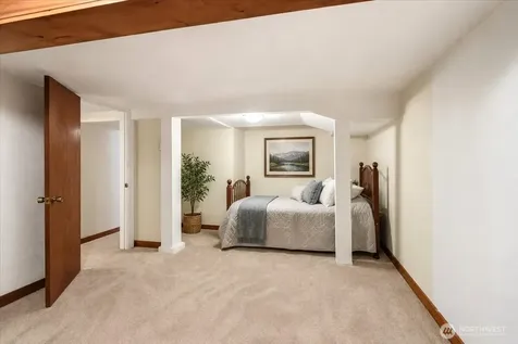 19711 104th Avenue NE Bothell WA 98011