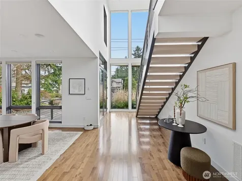 719 99th Avenue NE Bellevue WA 98004