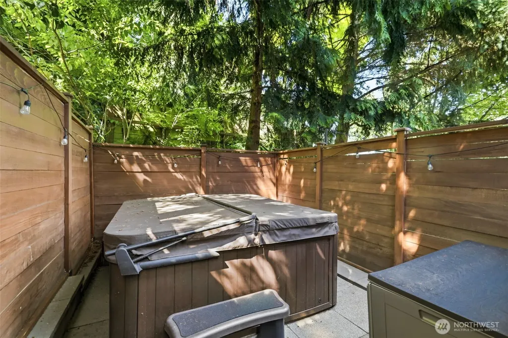 3046 SW Manning Street Seattle WA 98126
