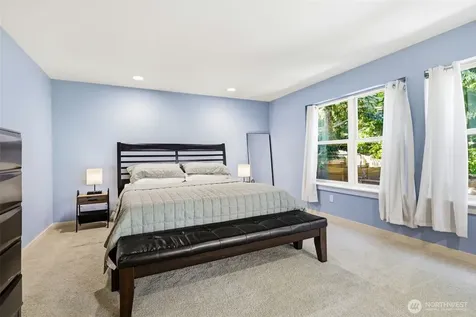 3046 SW Manning Street Seattle WA 98126