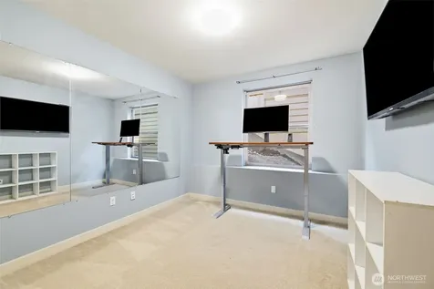 3046 SW Manning Street Seattle WA 98126