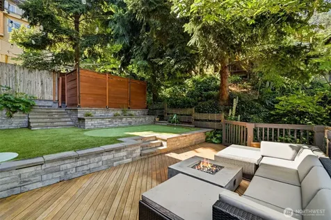 3046 SW Manning Street Seattle WA 98126