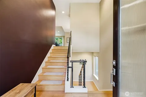 3046 SW Manning Street Seattle WA 98126