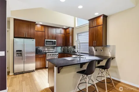 3046 SW Manning Street Seattle WA 98126