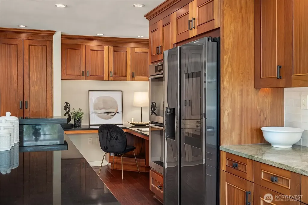 5601 Bradford Street Seattle WA 98116