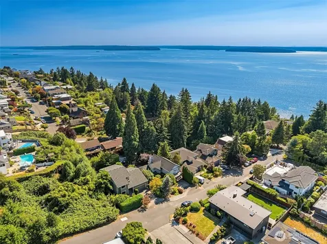 5601 Bradford Street Seattle WA 98116