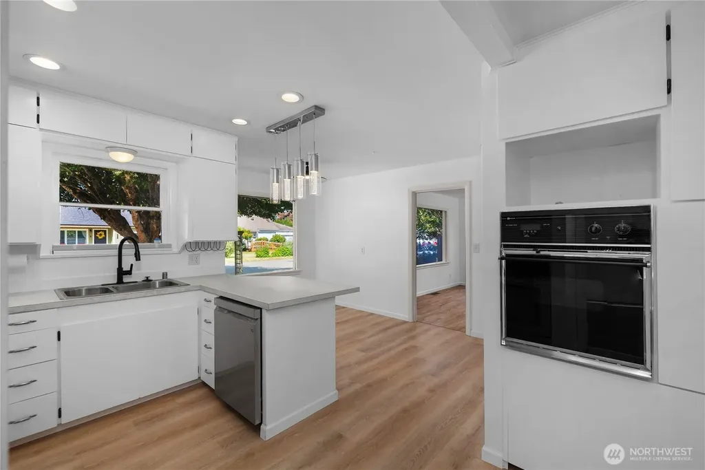 3544 Quince Street SE Tumwater WA 98501