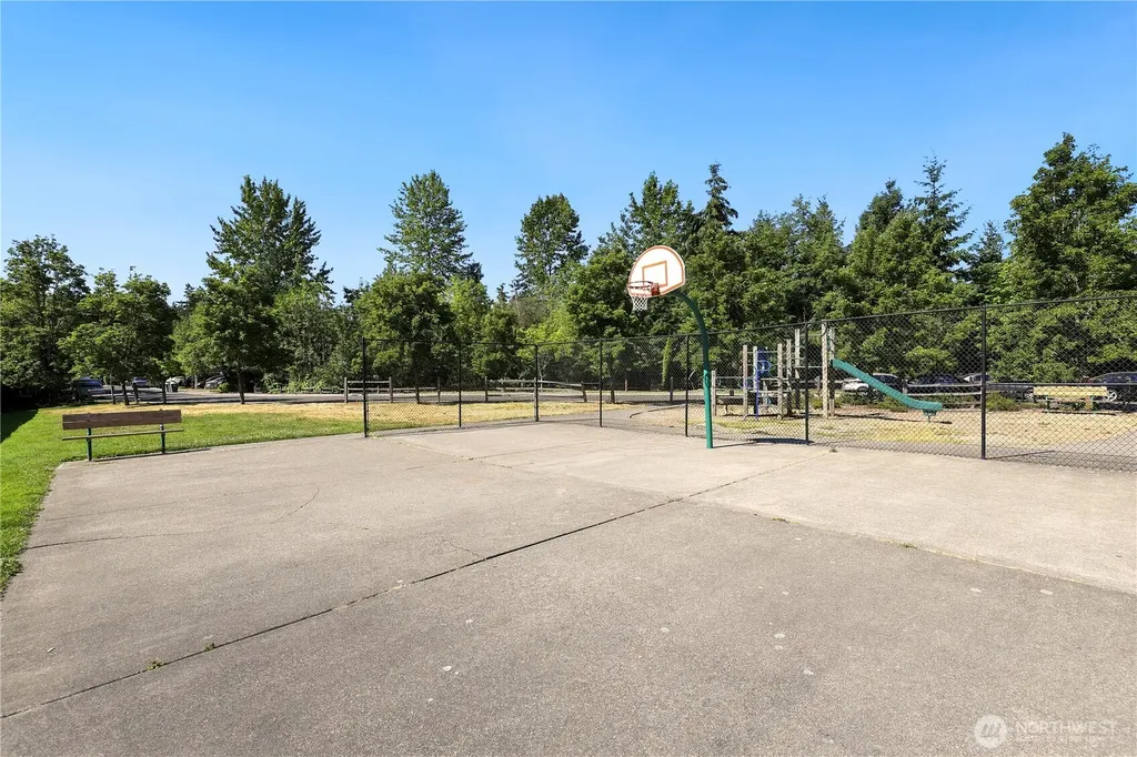 11719 9th Avenue Ct E Tacoma WA 98445